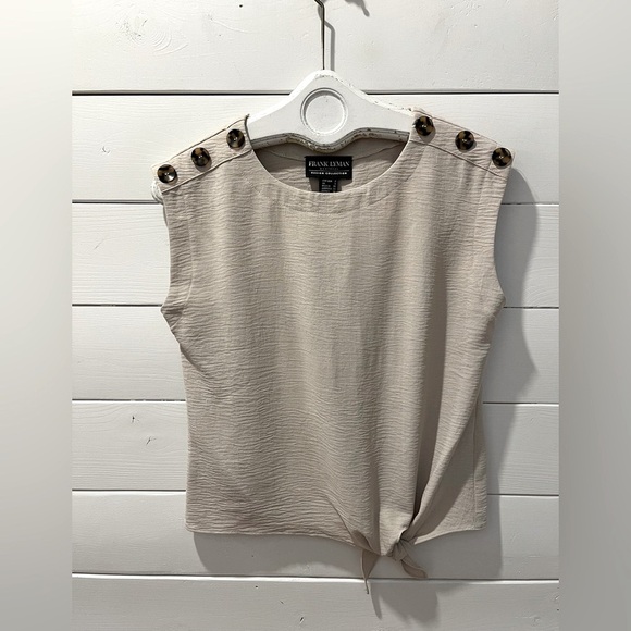 Frank Lyman Design Tops - Frank Lyman sleeveless beige blouse with front tie size 2